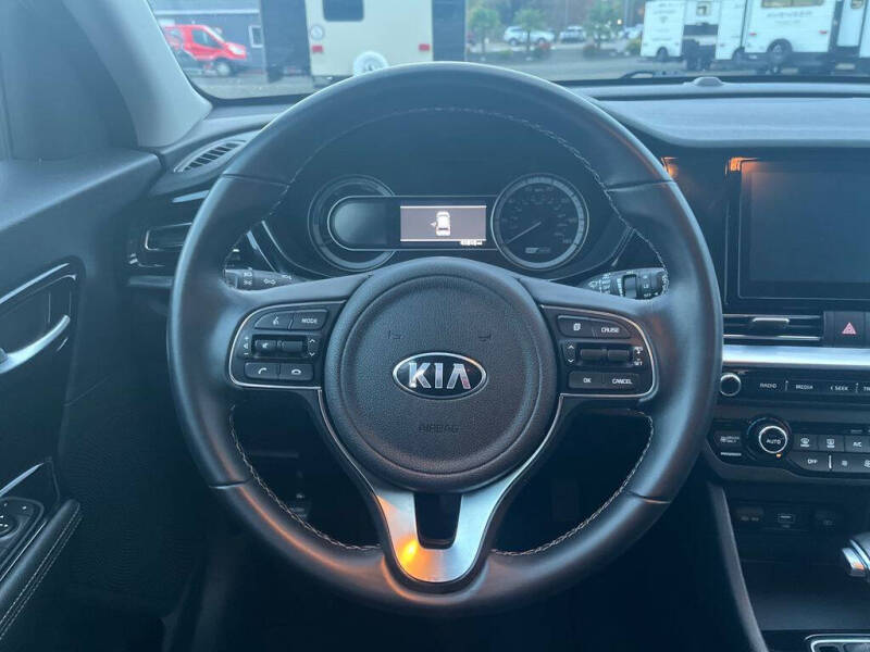 2020 Kia Niro LXS