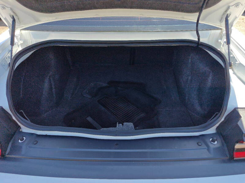 2016 Dodge Challenger SXT Plus