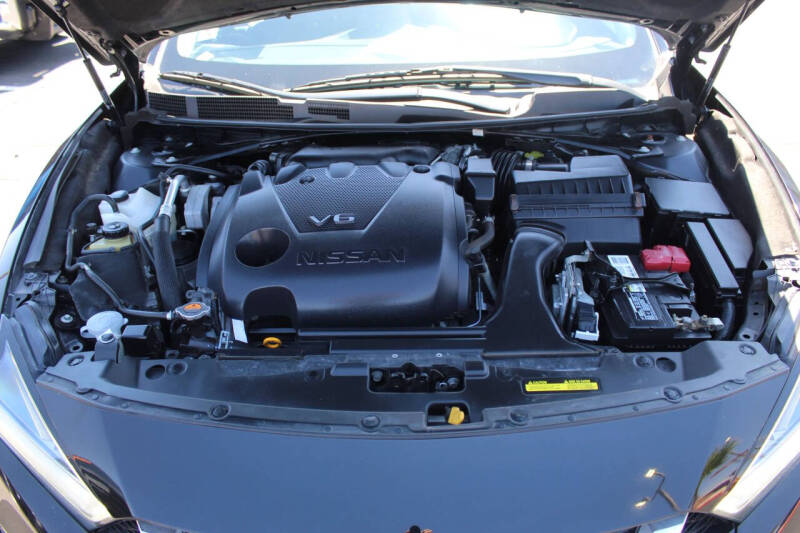 2019 Nissan Maxima Platinum