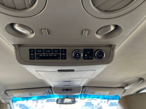 2012 Nissan Armada SV