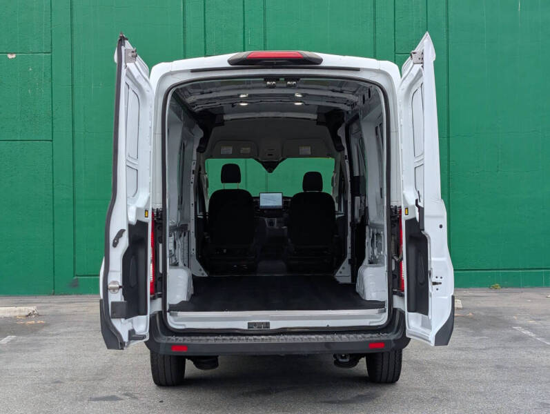 2023 Ford E-Transit