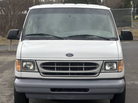 2002 Ford E-Series for sale at SOGOOD AUTO SALES LLC in Fremont CA