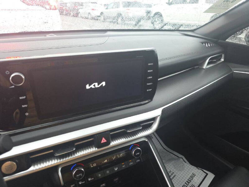 2022 Kia K5