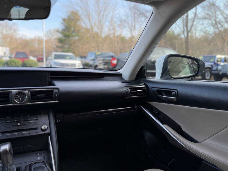 2019 Lexus IS 300