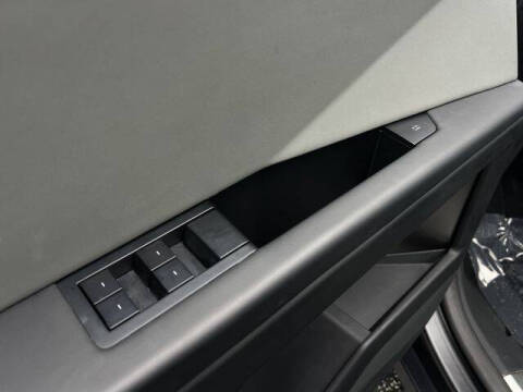 2024 Tesla Cybertruck