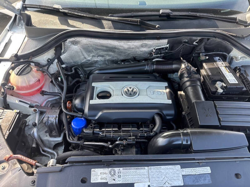 2012 Volkswagen Tiguan SEL 4Motion