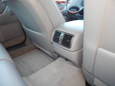 2005 Lexus LS 430