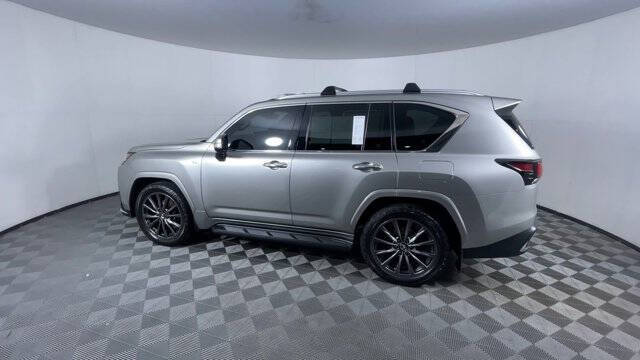 2024 Lexus LX 600 F SPORT Handling