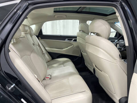2017 Genesis G80