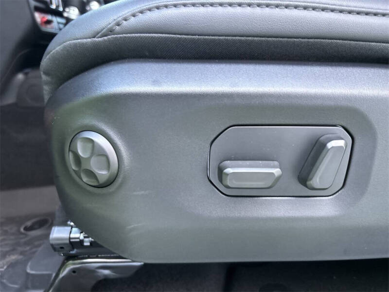 2025 Jeep Wrangler Rubicon X