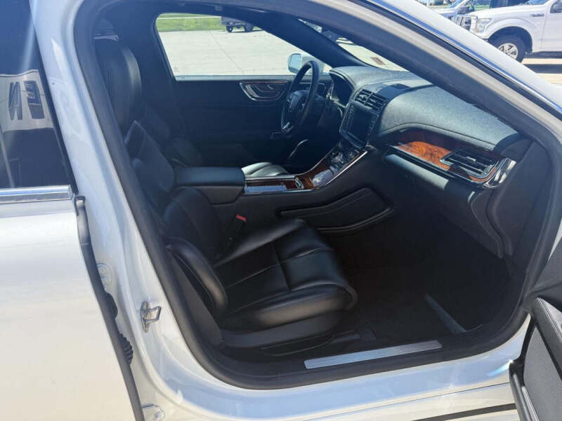 2020 Lincoln Continental Standard