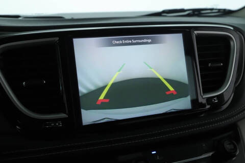 2022 Chrysler Pacifica Hybrid Touring L