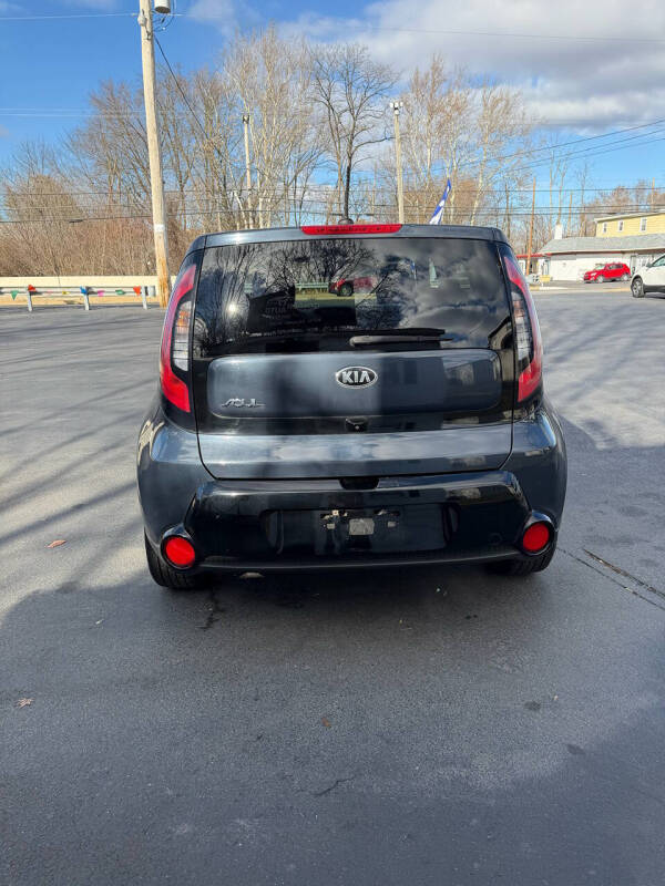 2016 Kia Soul +