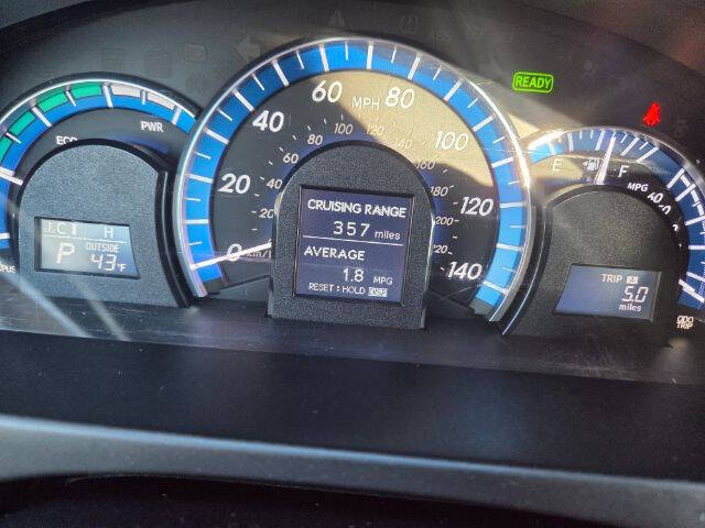 2012 Toyota Camry Hybrid XLE