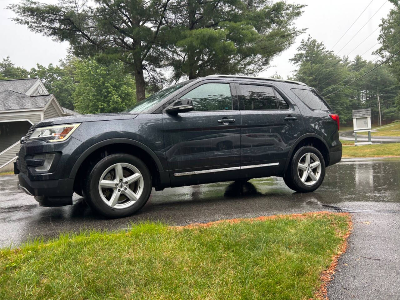 Dk. Gray 2017 Ford Explorer XLT AWD XLT 4dr SUV 2