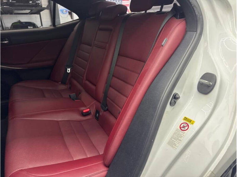 2016 Lexus IS 200t