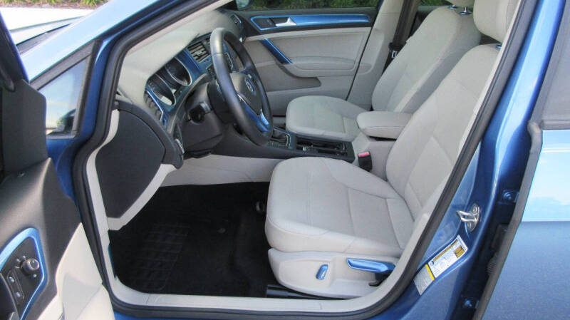 2015 Volkswagen e-Golf SEL Premium