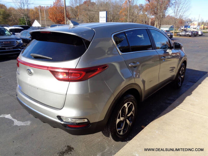 2022 Kia Sportage LX