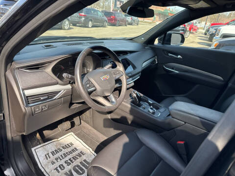 2020 Cadillac XT4 Premium Luxury