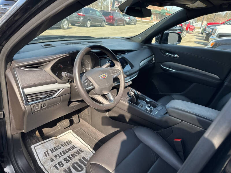 2020 Cadillac XT4 Premium Luxury