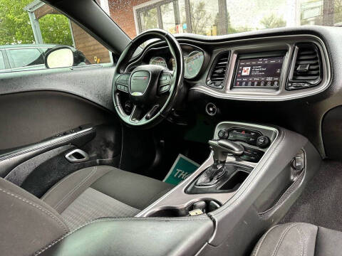 2020 Dodge Challenger SXT