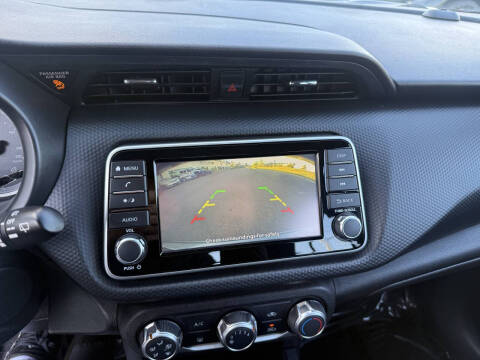 2023 Nissan Kicks S