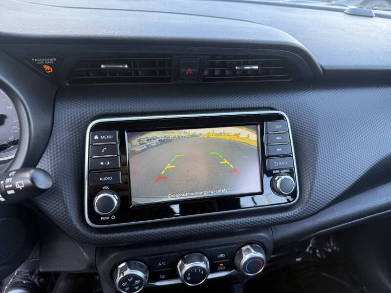 2023 Nissan Kicks S