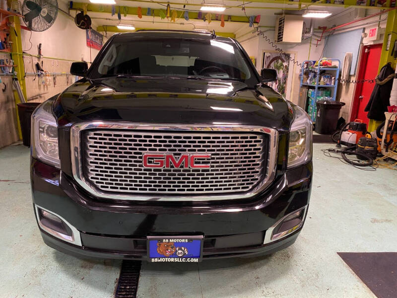 2015 GMC Yukon Denali photo 9