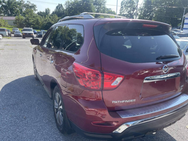 2017 Nissan Pathfinder S