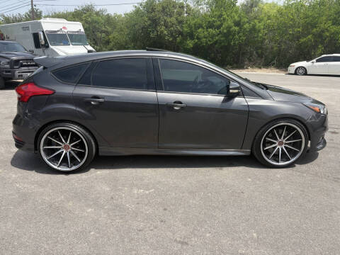 2016 Ford Focus ST