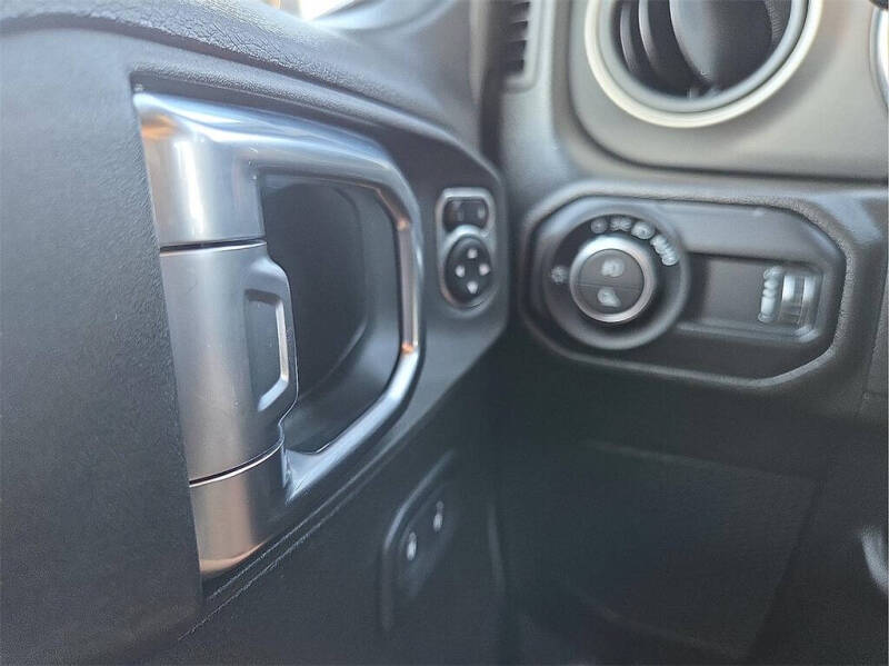 2023 Jeep Gladiator Willys