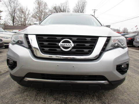 2017 Nissan Pathfinder SV
