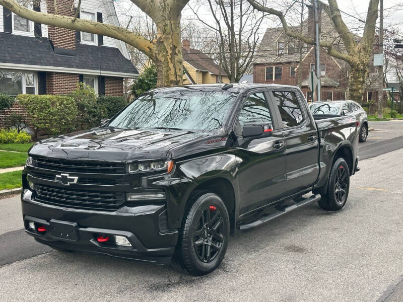 2022 Chevrolet Silverado 1500 Limited RST photo 2