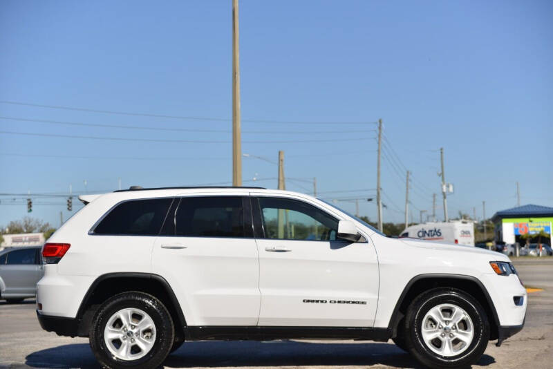 2017 Jeep Grand Cherokee Laredo