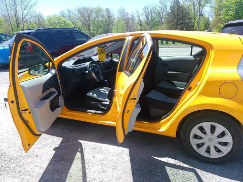 2014 Toyota Prius c Two