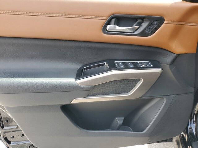 2024 Nissan Pathfinder Platinum