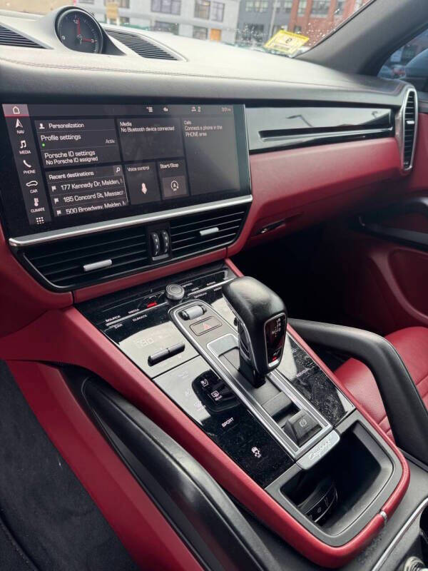 2021 Porsche Cayenne