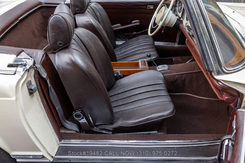 1970 Mercedes-Benz 280-Class