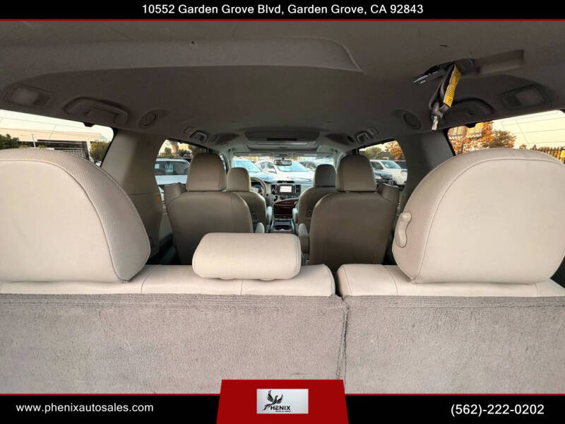 2011 Toyota Sienna Limited 7-Passenger