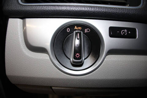 2013 Volkswagen Passat Wolfsburg Edition