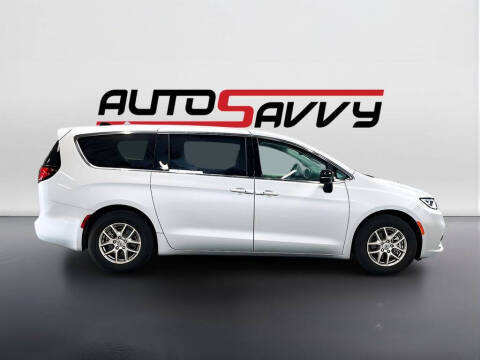 2024 Chrysler Pacifica Touring L