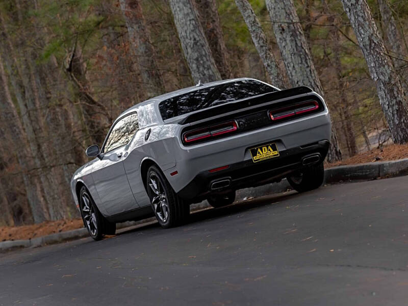 2021 Dodge Challenger SXT