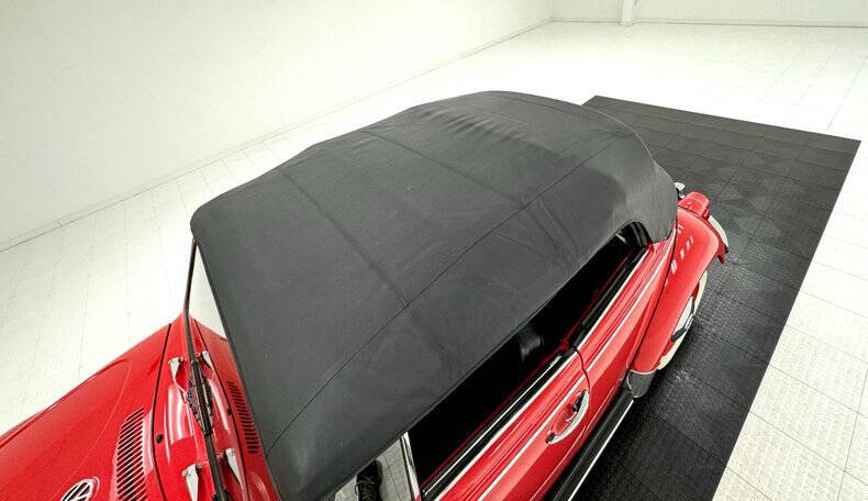 1972 Volkswagen Super Beetle