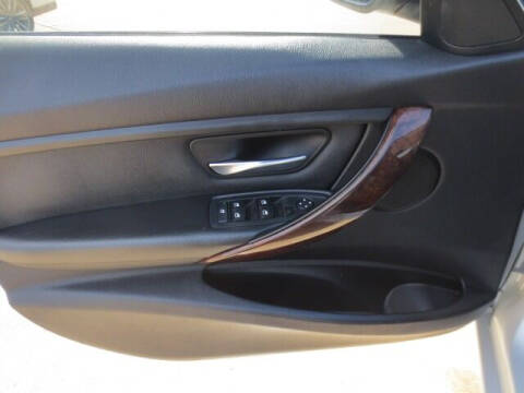 2014 BMW 3 Series 320i