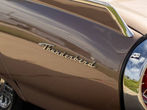 1963 Ford Thunderbird