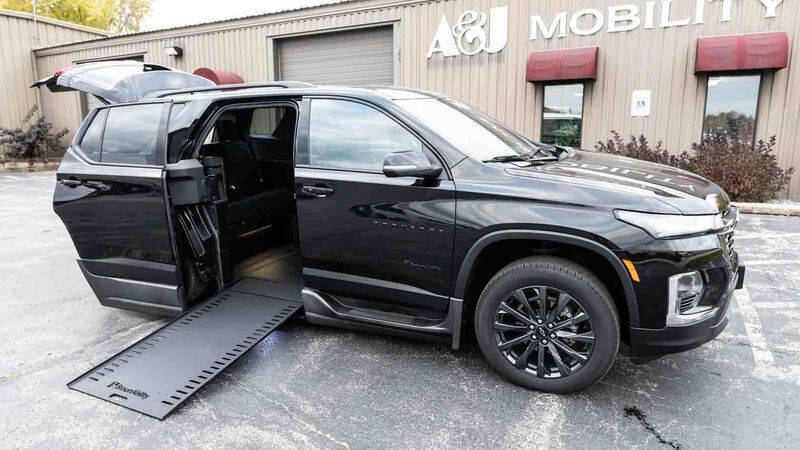 2023 Chevrolet Traverse RS's photo