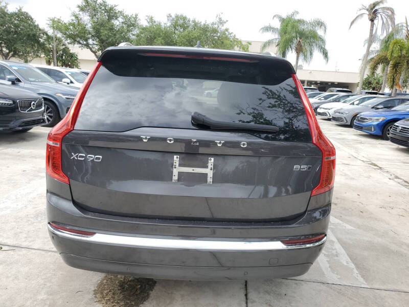 2024 Volvo XC90 B5 Core Bright Theme