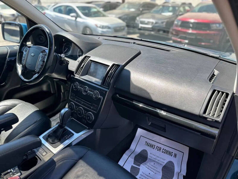 2013 Land Rover LR2 HSE LUX