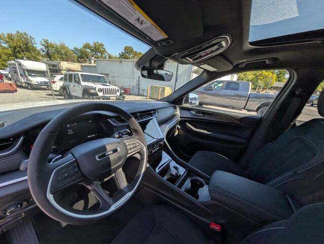 2025 Jeep Grand Cherokee L Laredo X