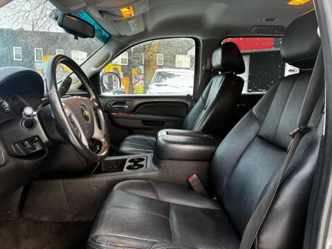 2012 Chevrolet Suburban LT